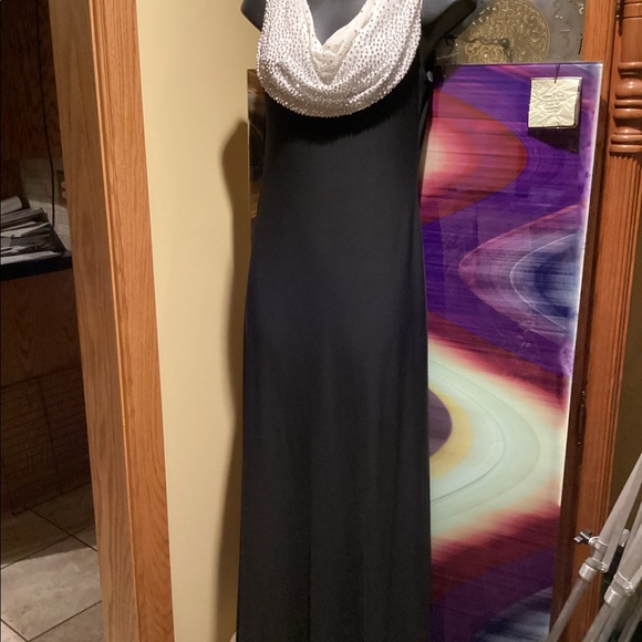JACKIE JON NY BLACK CREAM EMBELLISHED FORMAL SLEEVELESS MAXI DRESS SZ. 4 - Picture 12 of 16